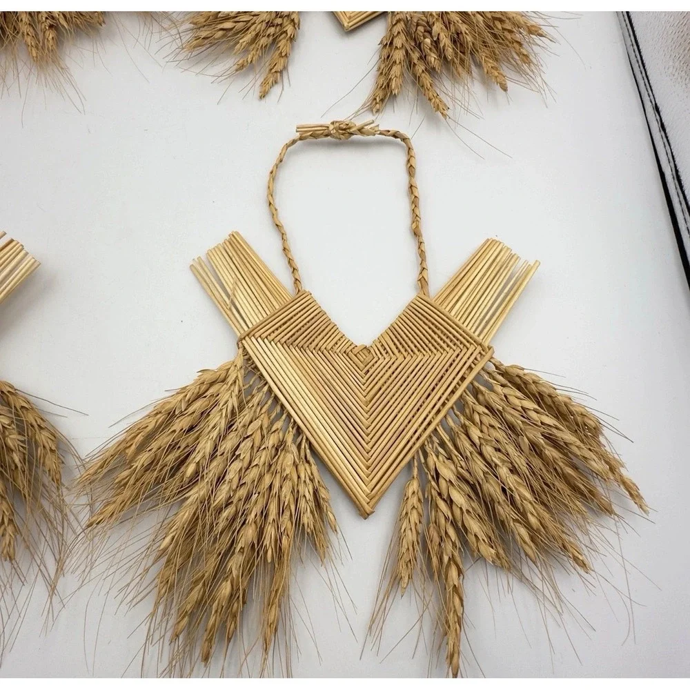 Lot Of 4 Large Hand Weaved Straw Wheat Ornaments Folk Art Heart Of Wheat Country